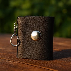Personalised Leather Photo Keyring | Holds 10 Photos, Grandma Gift