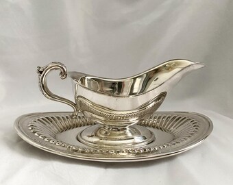 Silver-plated Gravy Boat and Tray Set