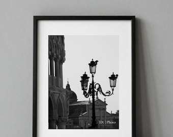 Set di fotografie di Venezia in bianco e nero – Stampe silenziose di paesaggi urbani di tre