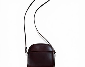 Vintage 90s Classic Brown Leather Crossbody Bag