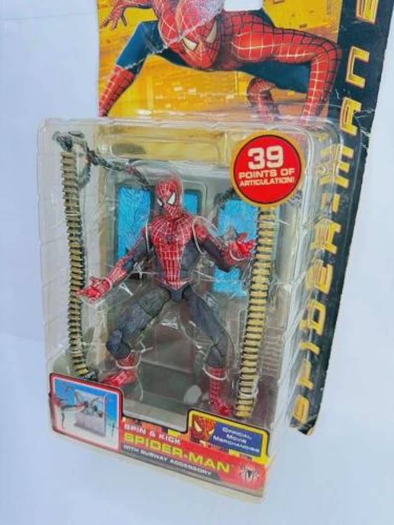 RARE TOYBIZ Spider-Man 2 The Movie (2004) Spin and Kick Spider-Man Action Figure image 3