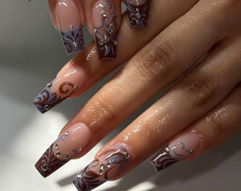 Unhas postiças personalizadas, estilo vintage azul café com estampa floral em espiral, strass transparente, bicolor brilhante, feitas à mão para uso diário.