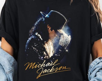 Michael Jackson Shirt, King of Pop Black Graphic Tee, MJ Music Fan T-Shirt, Retro Concert Shirt, Unisex Music Lover Gift Tee