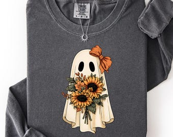 Ghost Sunflower Sweatshirt, Cute Ghost Bow Crewneck, Comfort Colors Fall Halloween Shirt, Floral Ghost Top Women, Autumn Ghost Sweatshirt