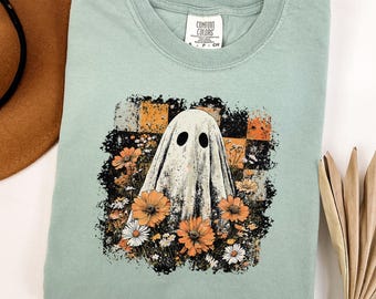 Distressed Ghost Sweatshirt, Comfort Colors Halloween Crewneck, Floral Ghost Checkered Shirt, Spooky Fall Top Women, Grunge Halloween Shirt