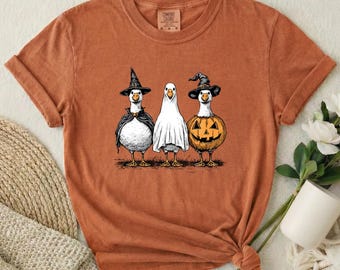 Halloween Geese Tee, Witch Ghost Pumpkin Goose Crewneck, Funny Animal Halloween Tee, Cute Goose Fall Tee, Comfort Color Halloween Sweatshirt