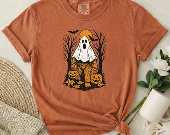 Bigfoot Ghost Sweatshirt, Sasquatch Halloween Crewneck, Comfort Colors Funny Fall Shirt, Bigfoot Trick Or Treat Top, Cute Halloween Shirt