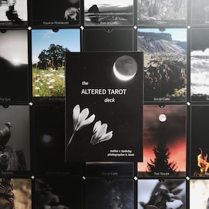 La baraja y guía del Tarot Alterado (fotografía + poesía + independiente)