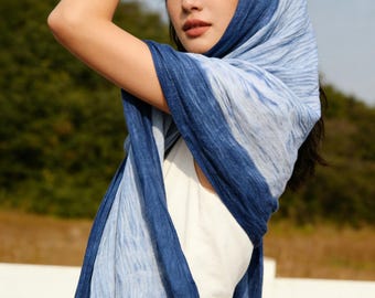 Szalik barwiony ręcznie w kolorze indygo, bawełniany szal, szal w niebieskie fale, lekki szalik w kolorze indygo, akcesorium podróżne, szalik shibori, moda slow #B21B
