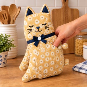 Cat Oven Mitts Sewing Pattern | Kitty Pot Holder | Quilted Potholder | Beginner Sewing Pattern | Farmhouse Kitchen Decor | Instant Download