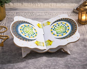 Soporte para el Corán de Ramadán / Soporte plegable blanco con diseño de linterna / Decoración islámica para el hogar / Regalo de Eid / Soporte decorativo para el Corán