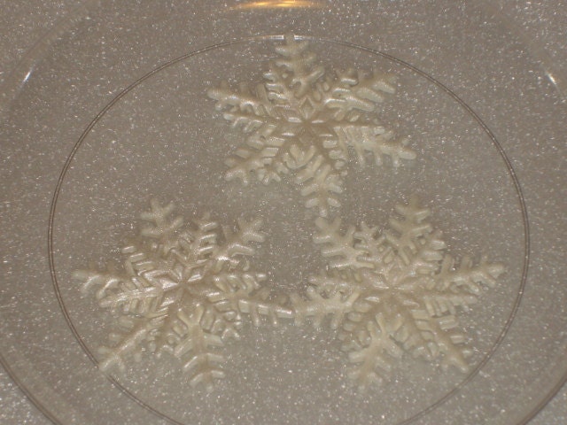 One Dozen Edible Gumpaste Snowflakes