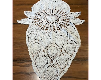 Vintage 27" Long Pineapple Crochet Doily 15" Wide