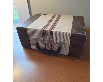 Vtg Hard Sided Memory Keepsake Box 12 By 9"
