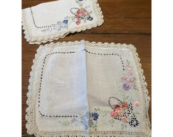 Vintage Embroidered Crocheted Doilies Lace border 8" By 7"