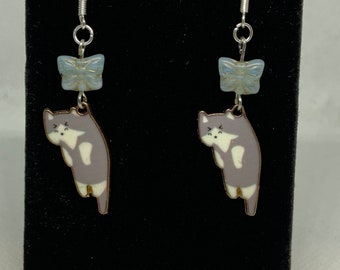 Gray cat earrings