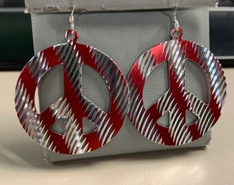 boucles d’oreilles en aluminium rouge