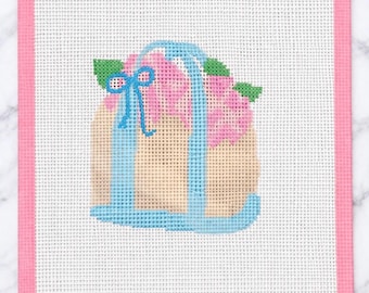 Bolso de lona con hortensias bordado a mano.