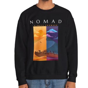 Nomaden immer nach vorne Handgezeichnete Kunst Pullover mit Rundhalsausschnitt