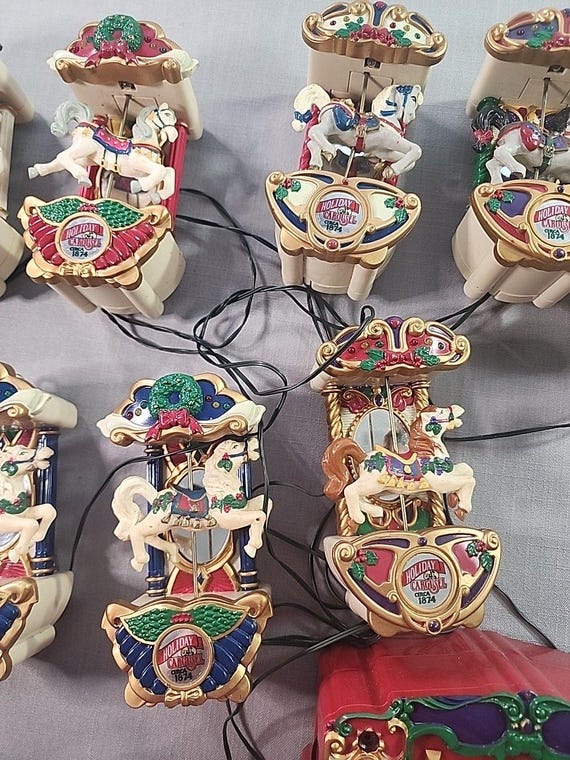 Mr .christmas Holiday Carousel Light Musical 8 Horses Circus