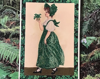 Glitzernde St. Patrick's Day Karte, Irish Lady in Grün, Vintage Style mit Umschlag