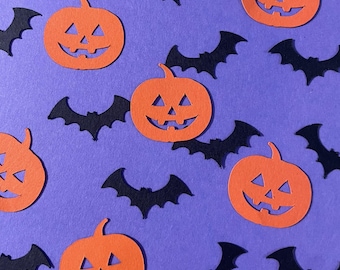 Halloween Mix aus Konfetti, Fledermäusen und Kürbis