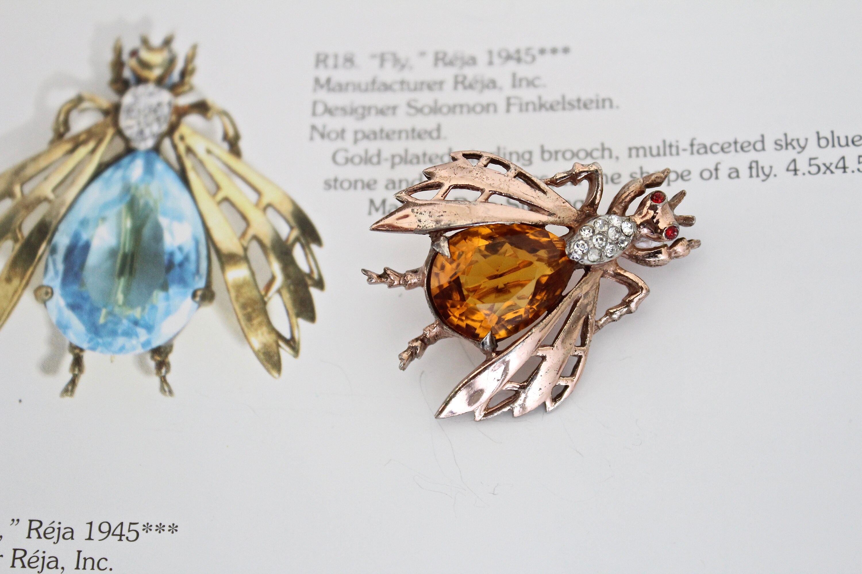 Vintage Gold Tone 2 Leaf Brooch Pins 2