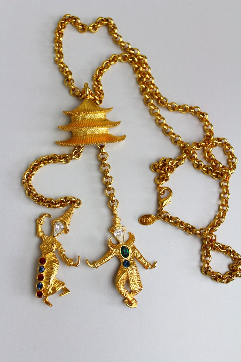 Kenneth Jay Lane KJL Necklace Pendant Brooch Pagoda with 2 Chinese dancers 1479 image 3