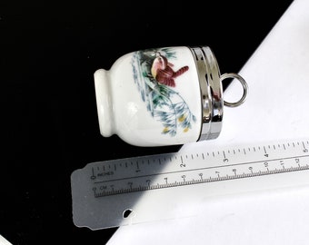 Vintage Royal Worcester-porseleinen eierkoker met vogelontwerp