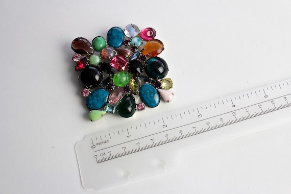 KJL Kenneth Jay Lane Jewel-tone Cabochon Brooch: … - image 7