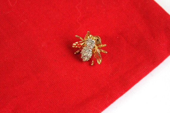 Unsigned small  Bee pin with Clear Rhinestones - … - image 4