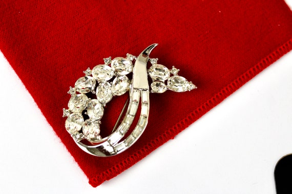 Crown Trifari  Pat Pend rhodium plated   Brooch  … - image 2