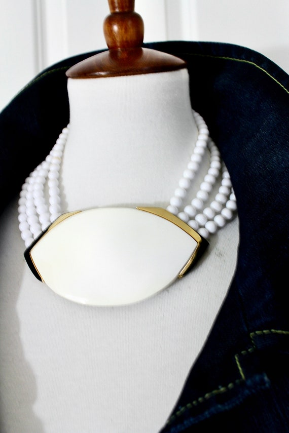 Vintage 1980s Statement Beaded Necklace: Retro Wh… - image 3