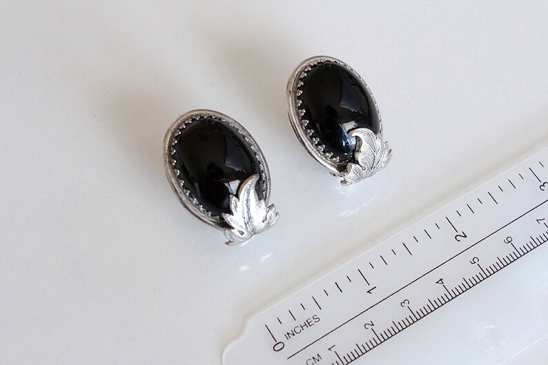 Signed WHITING /& DAVIS silver Tone Black Glass Leaf Earrings Clip on #245