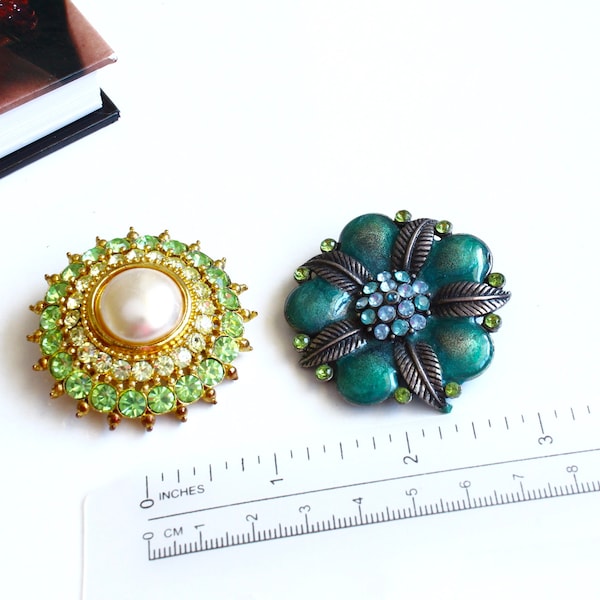 Lot of 2 vintage  unsigned Flower/ Floral green brooches / collection lot /collection 2 pieces jewelry #2399