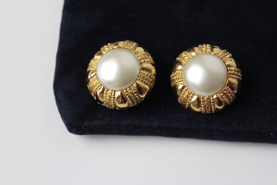 1980s Classic CHANEL Large Pearl Button Earrin