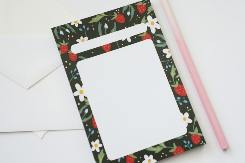 Strawberry Pattern Blank Notepad, Memo Pad image 2