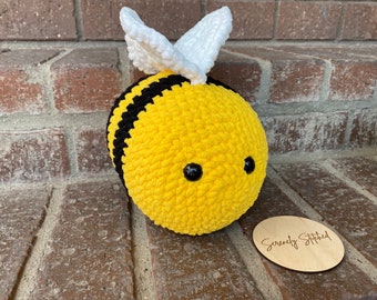 Crochet Jumbo Bee Plushie, Jumbo Plush Animal, Bee Toy, Bee Stuffed Animal - 22” around, 26” long