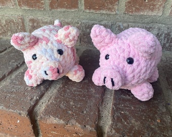Charlie the Piggy Crochet Amigurumi, Crochet Plushie, Crochet Stuffed Animal Made with Soft Blanket Yarn