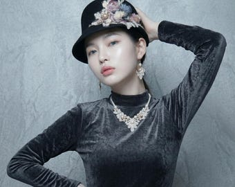 Black Vintage Pillbox Hat for Women, Floral Cloche Hat with Lace & Silk Roses, Kentucky Derby Fascinator, Elegant Church Hat, 1920s Great