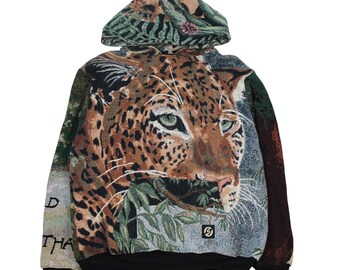 Handgemaakte luipaardhoodie | One of One geweven hoodie met tapijt | Geüpcycled dekensweater | Festival-streetwear | Handgemaakte natuurhoodie