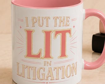 Lustiger Jurist Anhänger | Ich stelle das Lit in Rechtsstreitigkeiten rosa Tasse | Jurist Geschenk für Frauen | Rechtshilfe Becher | Jurafeier Geschenk | Pre Law Geschenk