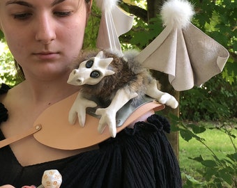 Shoulder Puppet Baby Dragon for Fantasy Festival * Poseable Baby Dragon Fantasy Creature Doll * Moveable Statue Sculpture for Dragon lovers