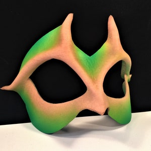 Forest Fairy Mask for Woodland Elf Cosplay Fantasy Costume Theatre Accessory Leather Costume Prop for Stage, Halloween Masquerade Party Mask