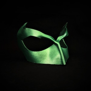 Waterproofed Leather Green maskk LARP RenFaire, music festival, Superhero Cosplay, Villian Comic Superhero Comicon Accessory, Halloween Mask