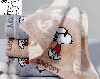 Toalla facial de algodón de Snoopy: Toalla de mano suave y absorbente con diseño de dibujos animados.