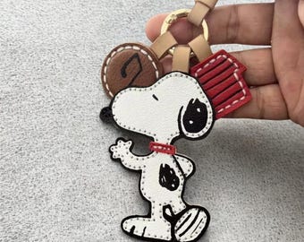 Llavero de cuero de Snoopy • Adorno para bolso de dibujos animados hecho a mano