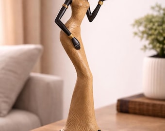 Handgefertigte Afrikanische Tribal Frauenfigur - Elegante Ethno-Chic Harz Skulptur - Ahnengöttin Statue für Kulturelles und Heimdeko