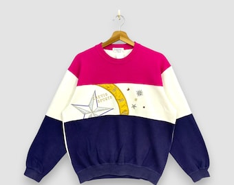 Sudadera vintage de los 90 de Laevis, con diseño original, en rosa, blanco y azul marino, con bordado de estrellas y lunas. Talla M.