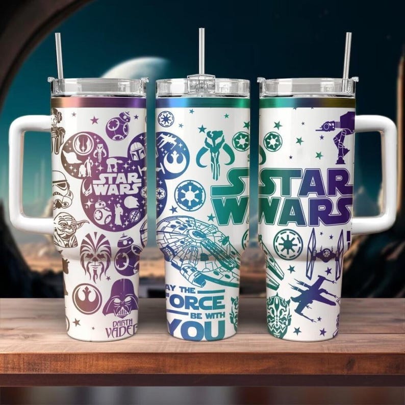 Gobelet isotherme Baby Yoda Stormtrooper Darth Vader, gobelet de film, joli gobelet à café - Gobelet avec anse, tasse à café à emporter 40 oz image 1